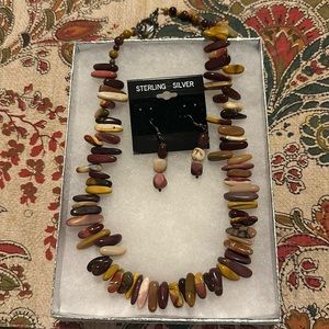 Moukite Chicklets Necklace set